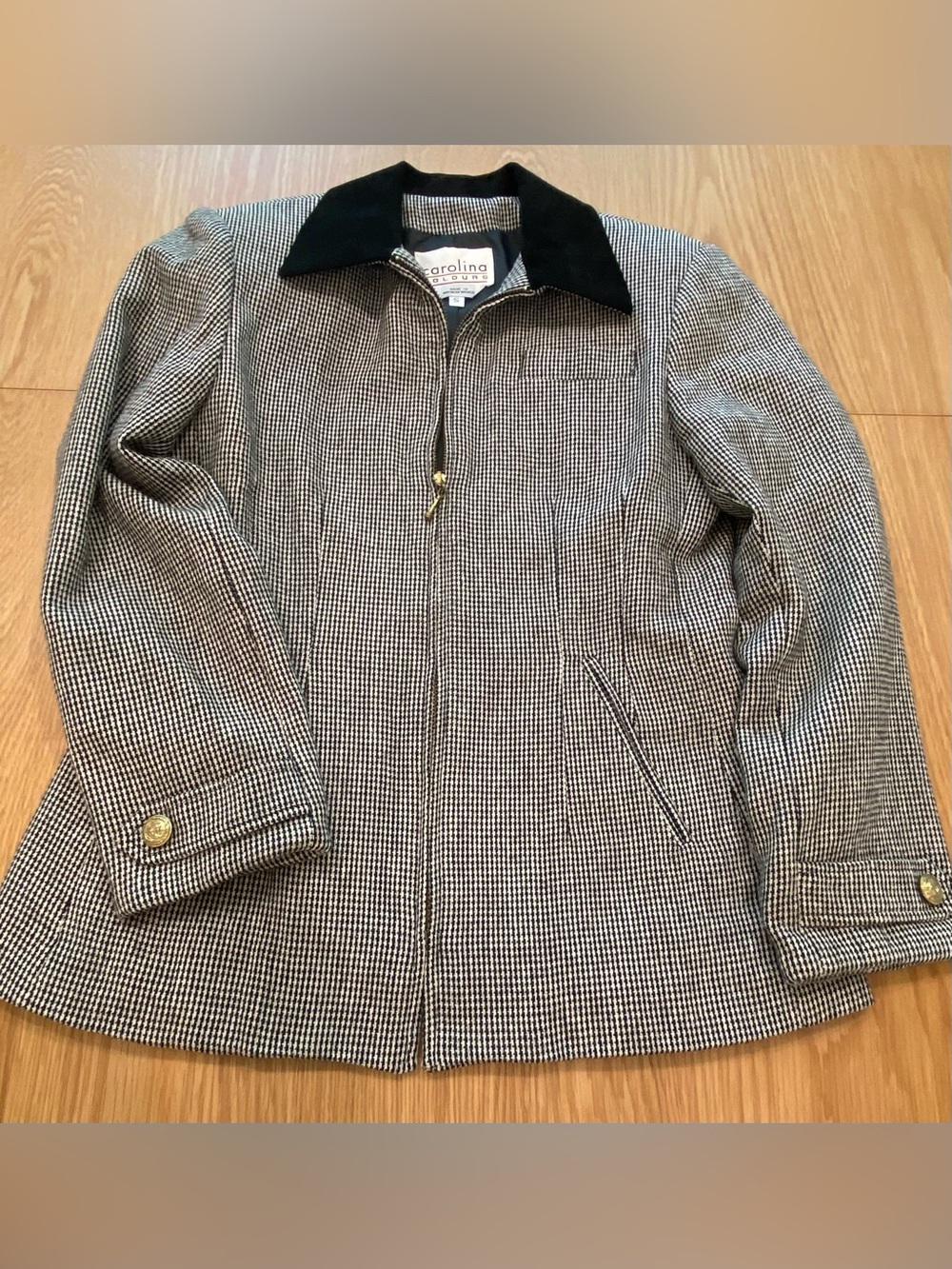 Fitted zip front jacket w suede collar Sz S
